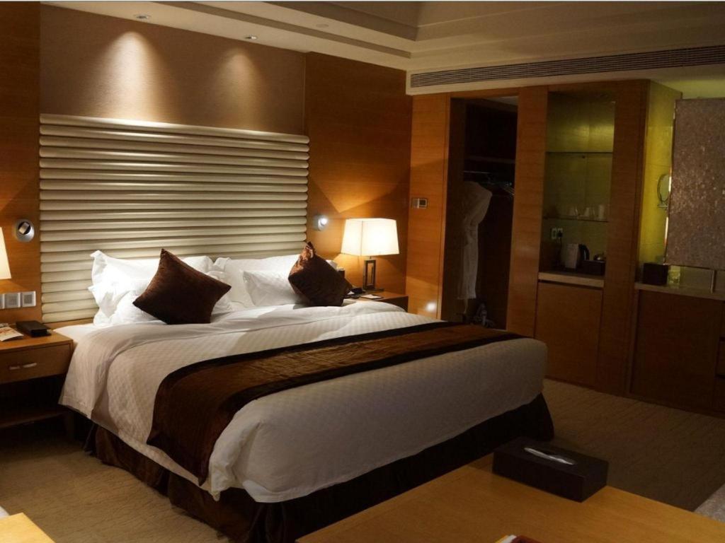 White Swan Hotel Changsha Exterior photo